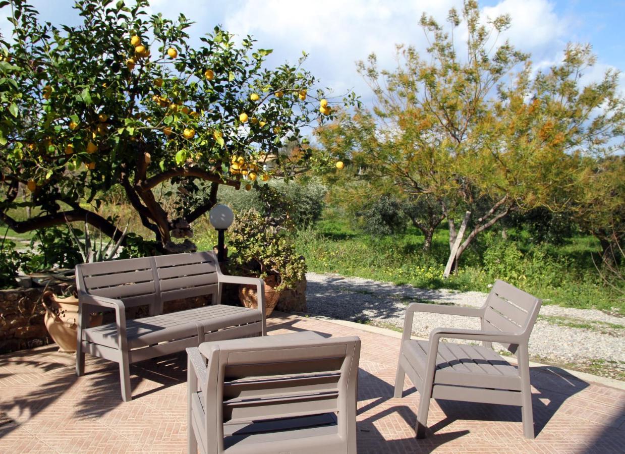 Tenuta Piana1 Con Accesso Diretto Al Mare Caronia Marina エクステリア 写真